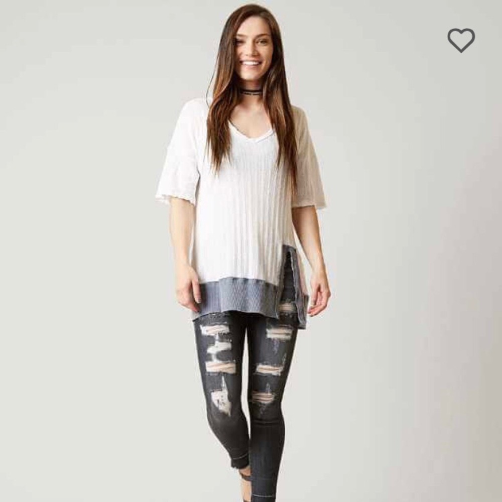 SOLD!!! Gilded Intent VNeck top