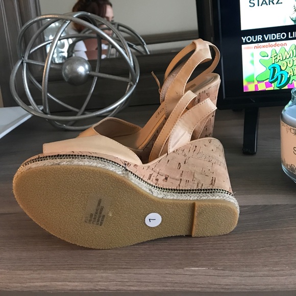 NEW Shu Shop cork wedges - Picture 3 of 4