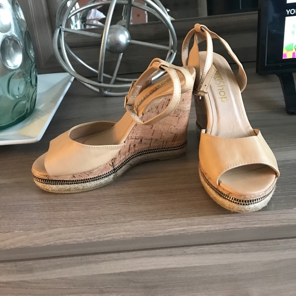 NEW Shu Shop cork wedges - Picture 4 of 4