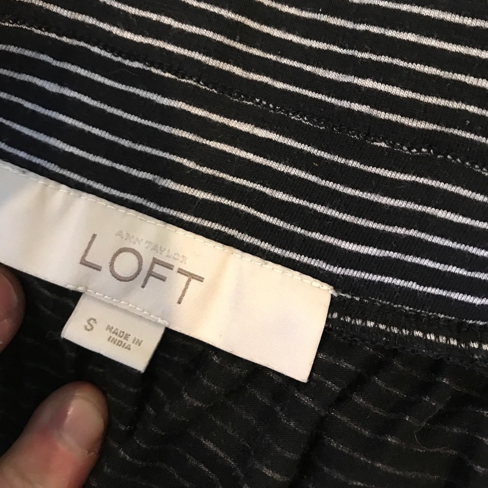LOFT skirt - Picture 2 of 3