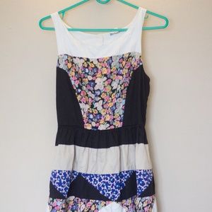 Anthro- Leifnotes Knee-Length Boho Keyhole Back