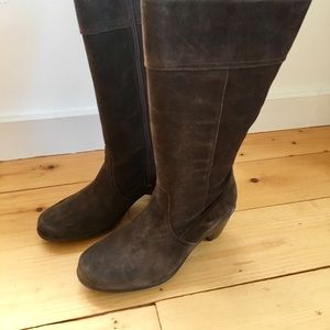 NWT Dansko Brown Suede Boots