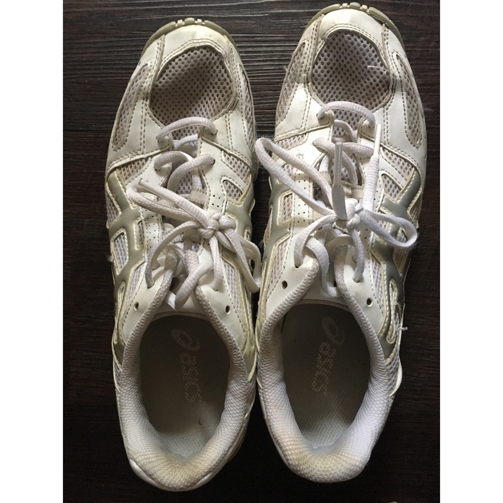 Aesics Cheer shoes