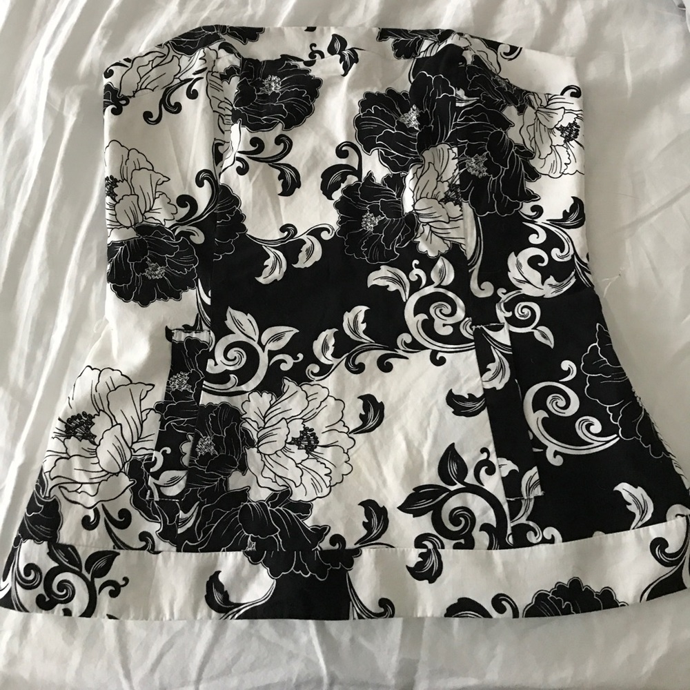 White House Black Market corset strapless zip top