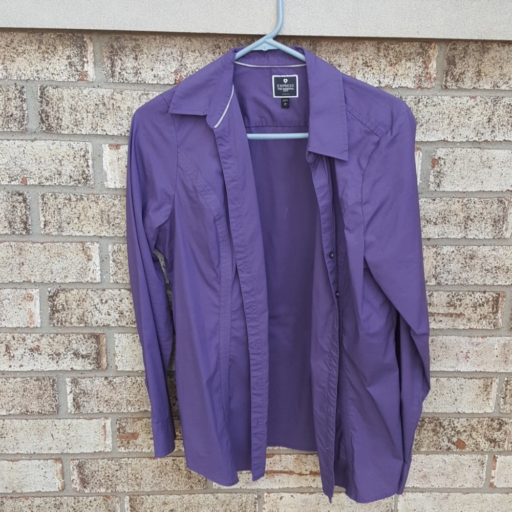 Express The Essential Shirt