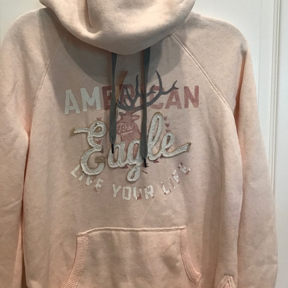 American Eagle Pullover in Pink