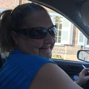 Meet your Posher, Teresa