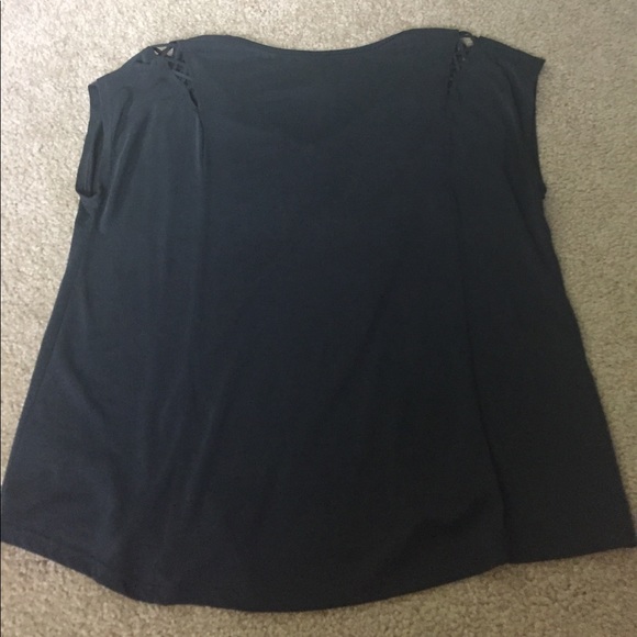 Francesca's blouse - Picture 3 of 5