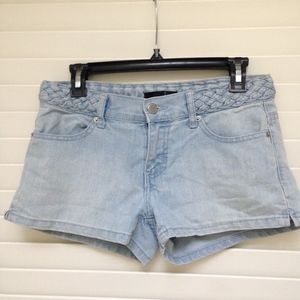 GIVEN AWAY - Cute Braided Belt Jean Shorts