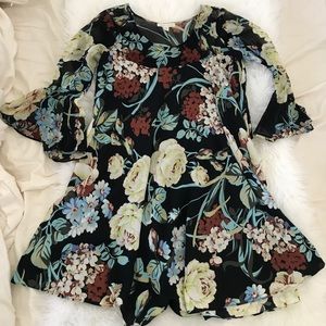 NWOT Anthropologie Paper Crown Dress