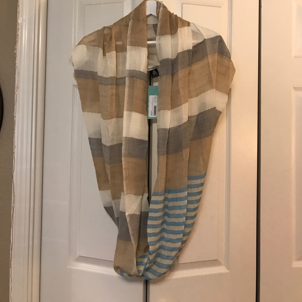 NWT Mangrove Abbey Colorblock Infinity Scarf