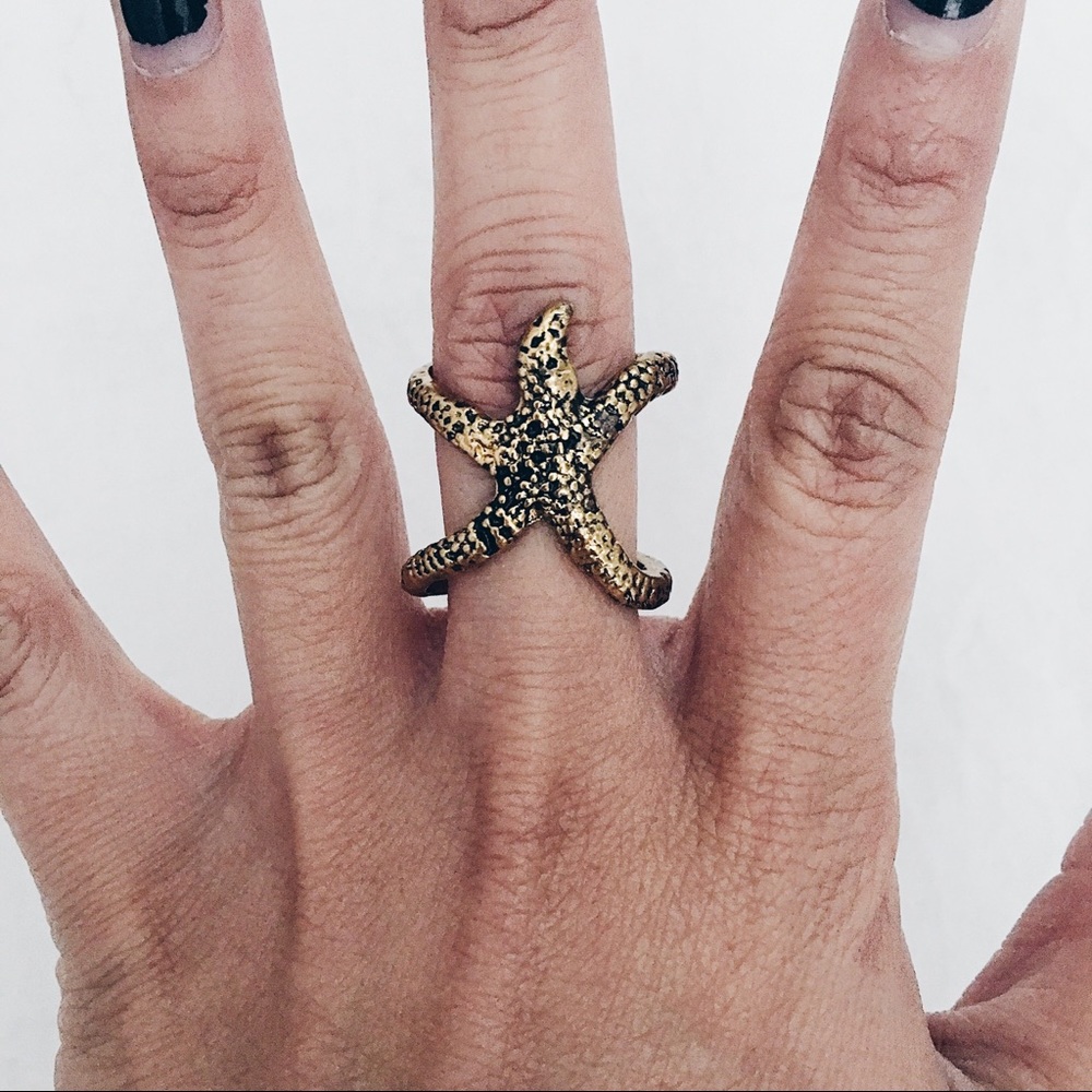 FREE W/PURCHASE: Starfish Ring