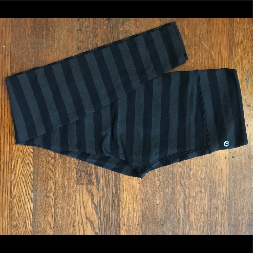 lululemon black stripe wunder under tights