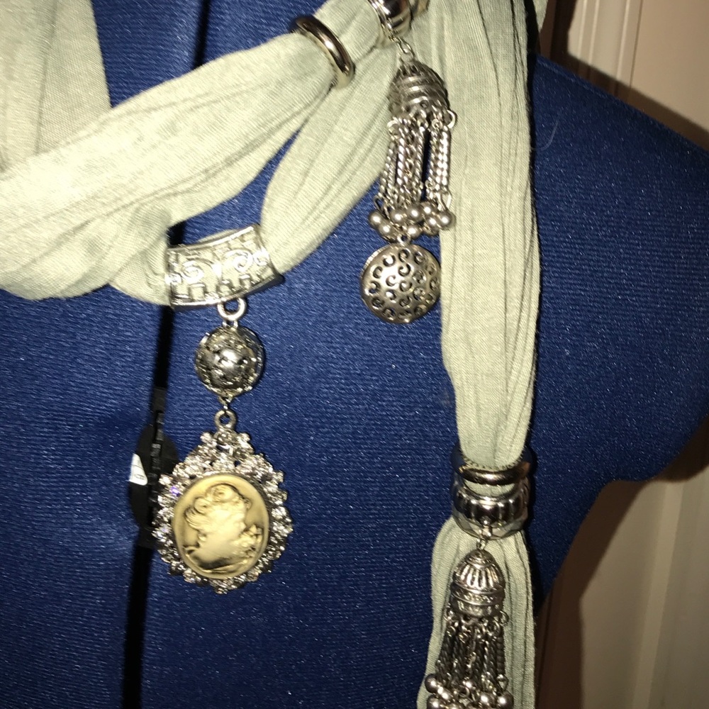 Jewelry Scarf grey