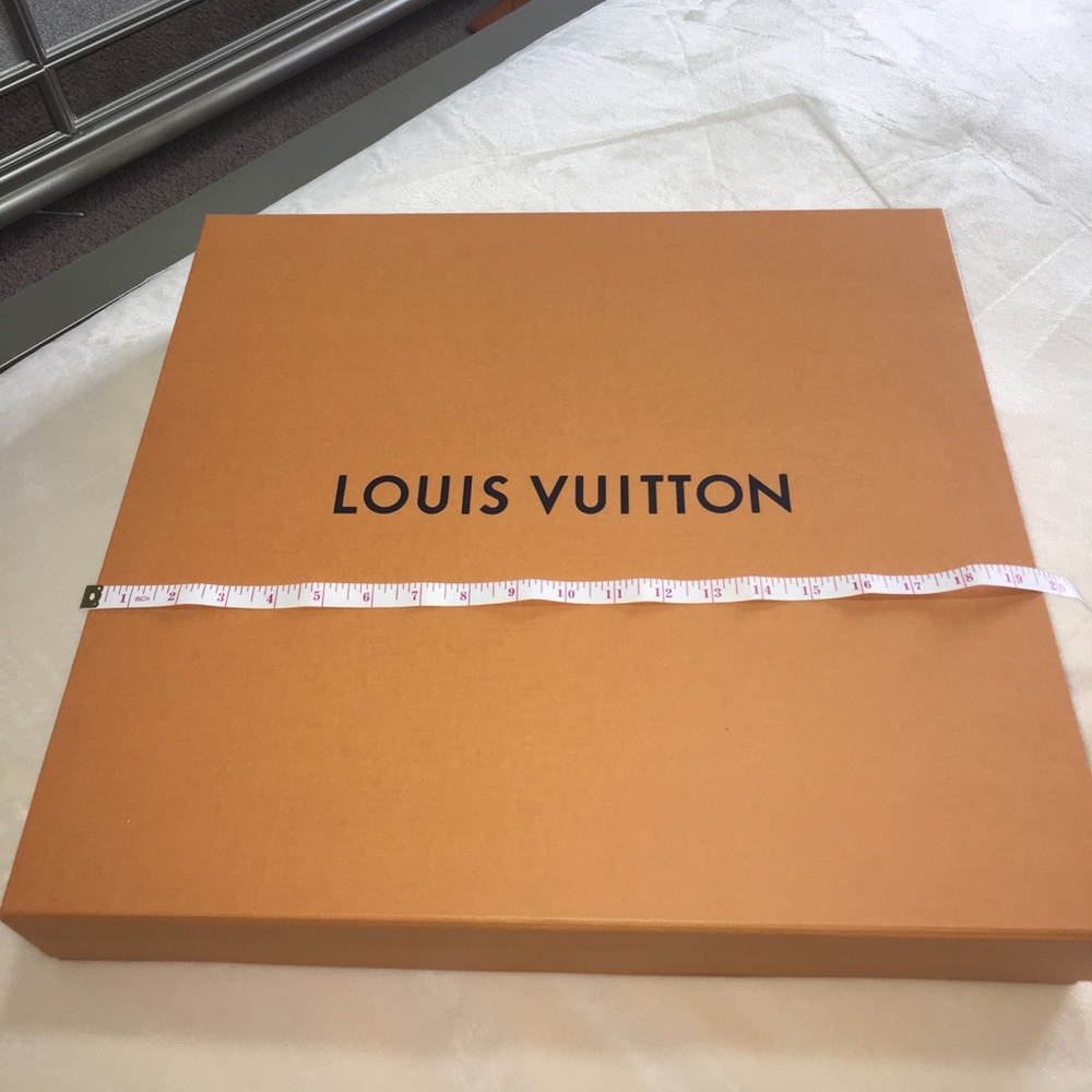 Louis Vuitton box 📦