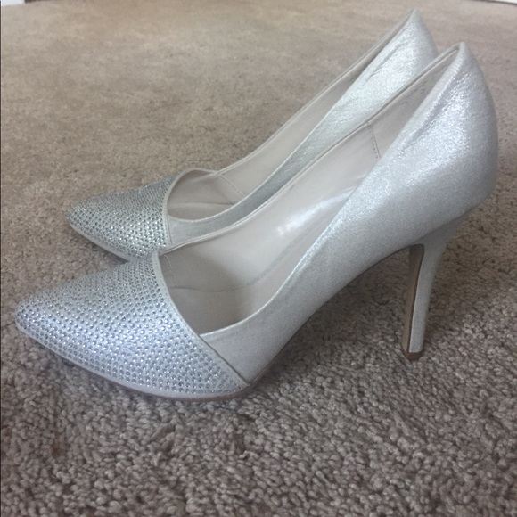 Apt. 9 Heels - Picture 1 of 4