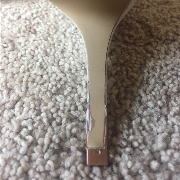 Apt. 9 Heels - Picture 3 of 4