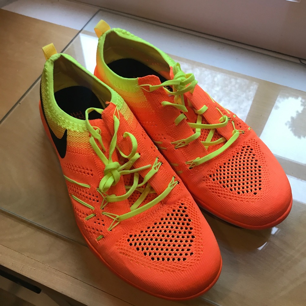 Nike Women's Free Focus Flyknit Training Sneakers