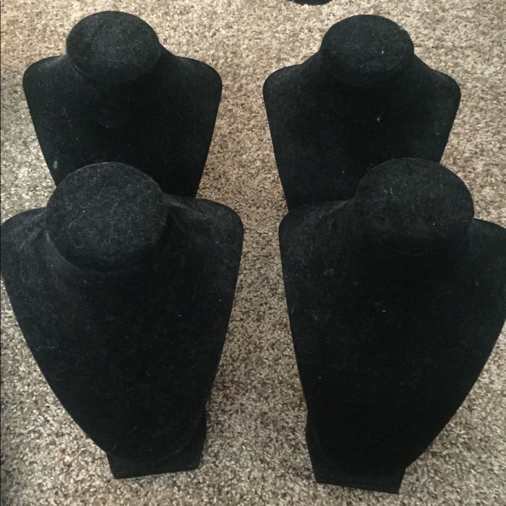 4 Mannequins