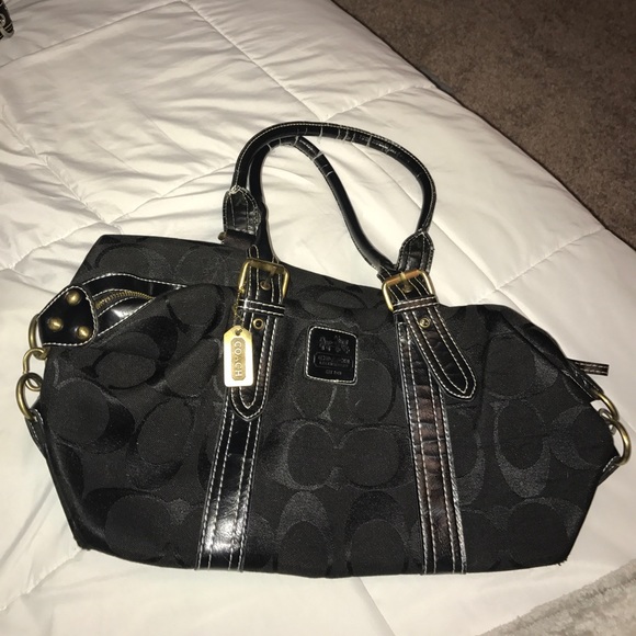 Coach purse - Picture 1 of 7