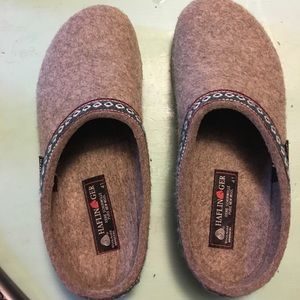 Size 41 haflinger wool clogs. Excellent condition