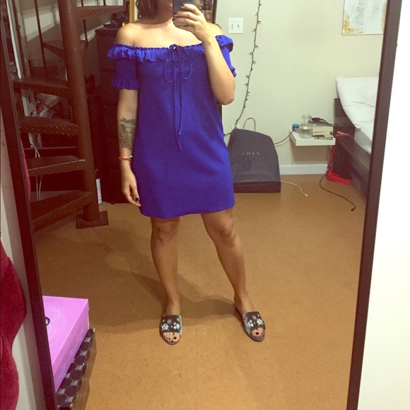 Zara Dresses & Skirts - Last Chance!  Zara Off The Shoulder Dress