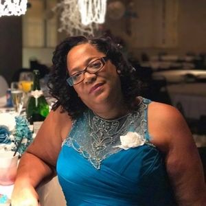 Meet your Posher, Renee