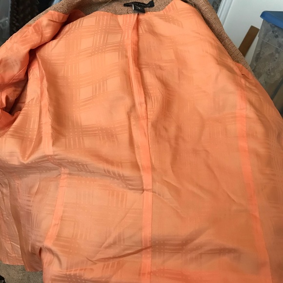 Pretty linen blend blazer by Valerie Stevens - Picture 4 of 5