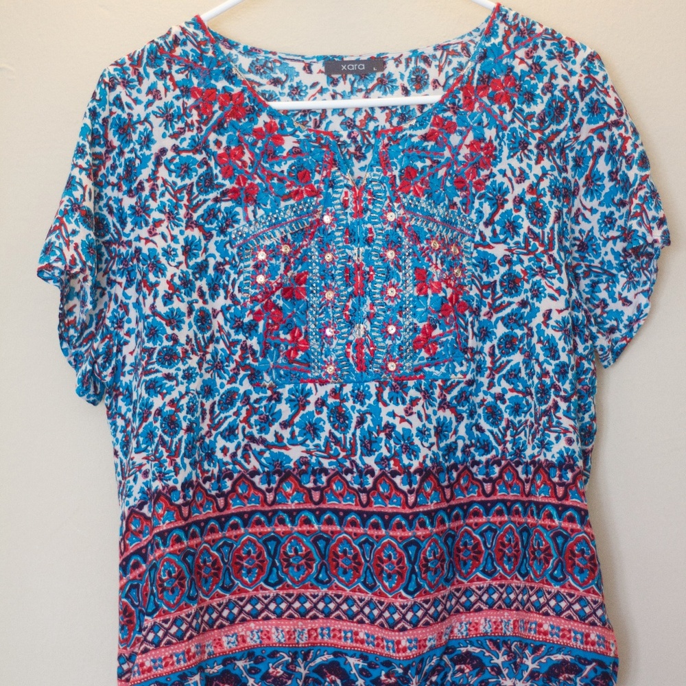 Xara Bright, Embroidered Blouse with Elastic Hem
