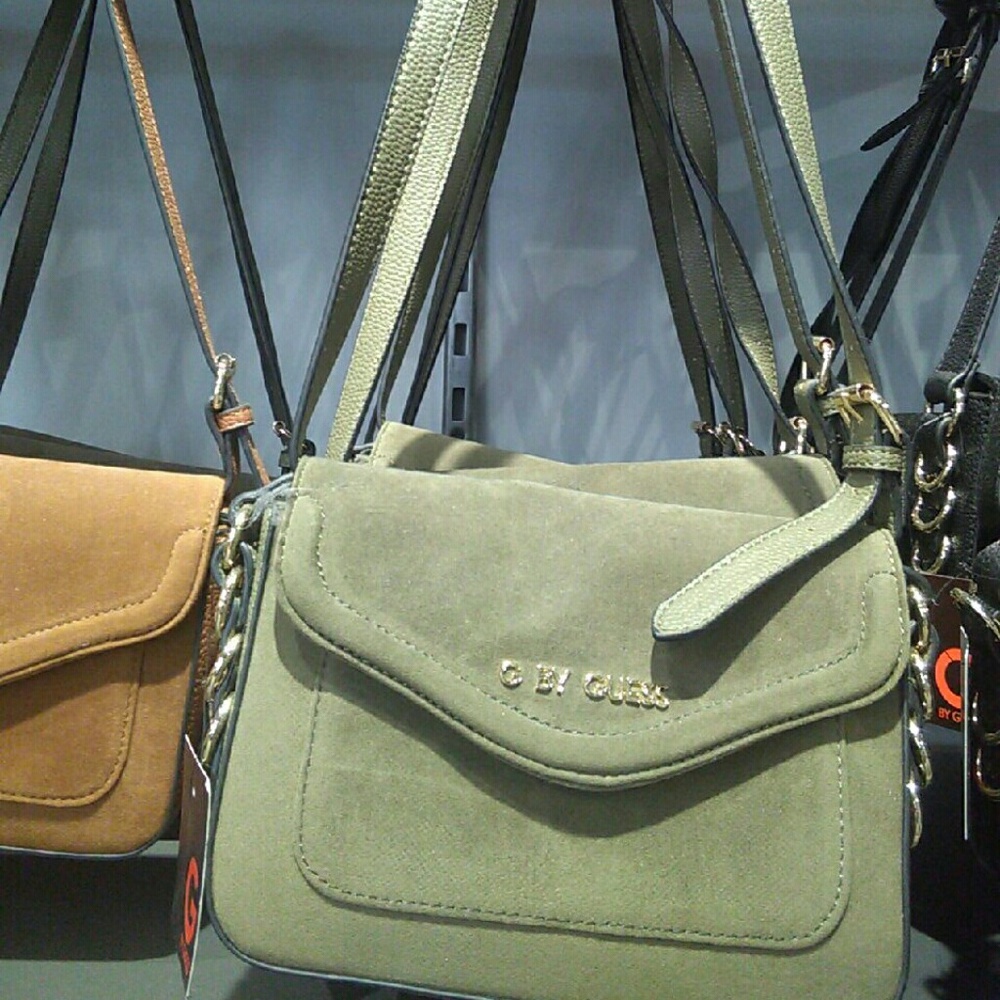 Guess OLIVE DRY MOSS/OLIVE PURSE