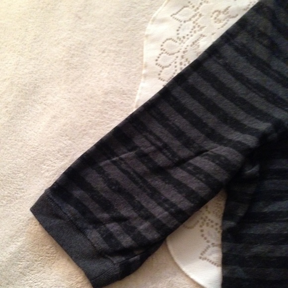 💞HP 10/2017 & 11/2017 PLUS STRIPED PULLOVER💞 - Picture 4 of 6