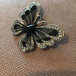 Rhinestone Butterfly Broach 🦋