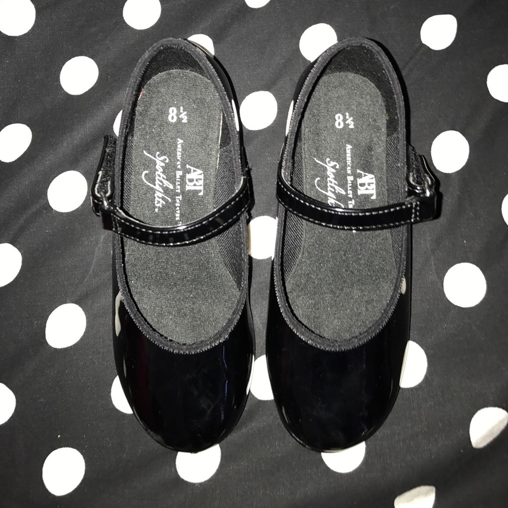 Tap shoes