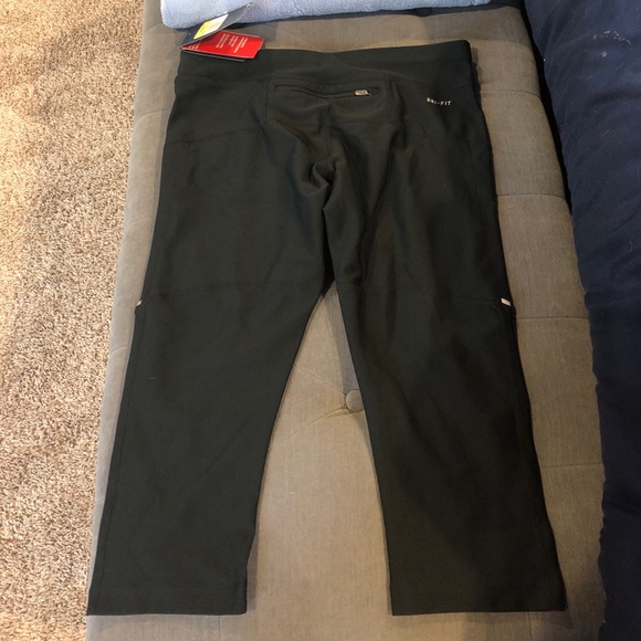 Nike Pants - Nike Dri-Fit Capris