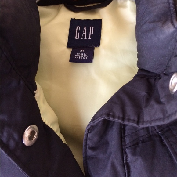 Gap quilted down puffer vest - Picture 2 of 7