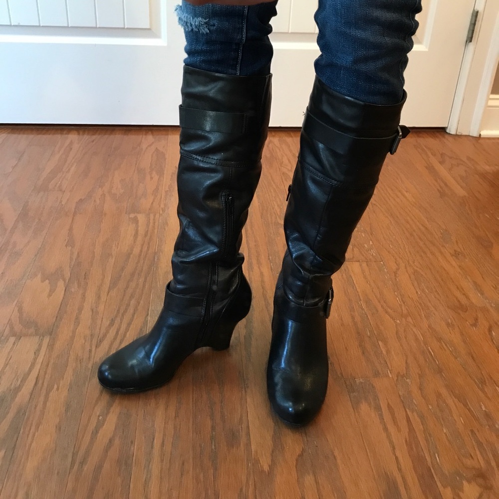 💥💥💥SOLD💥💥💥Pesaro Black Boots