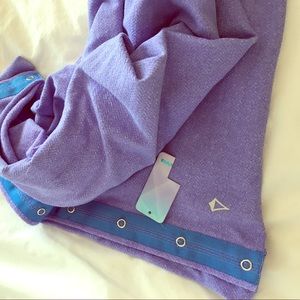 Ivivva Village Chill scarf. NWT.