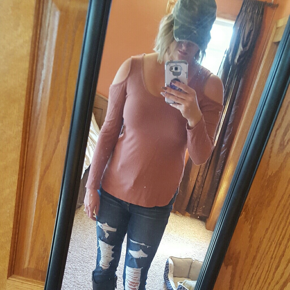 Dusty Rose Cold Shoulder Top