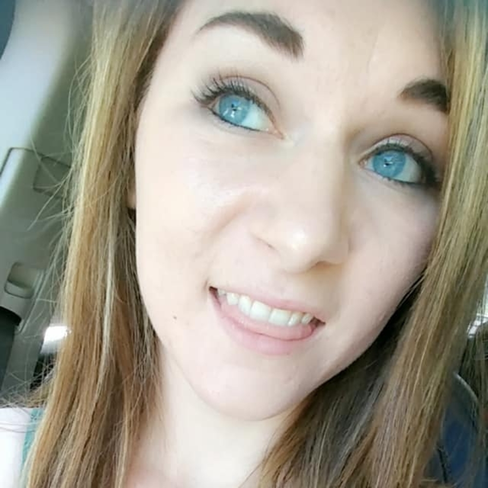 Meet your Posher, Desiree