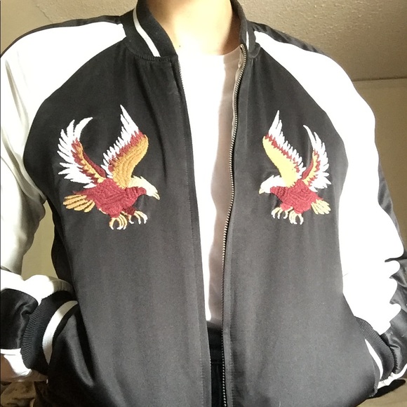 Golden by TNA satin bomber - Picture 5 of 5