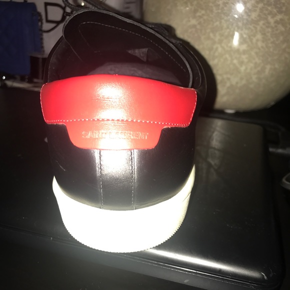 Designer sneaker - Picture 3 of 4