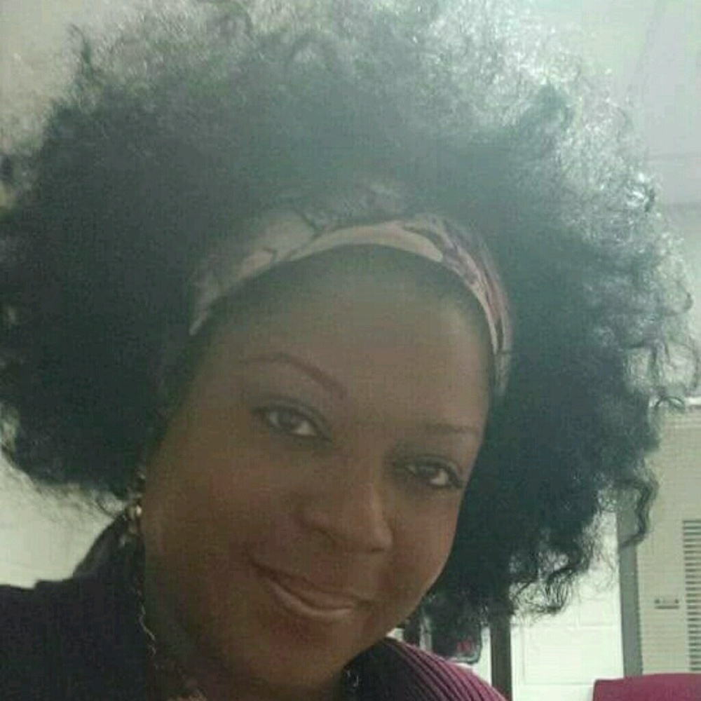 Meet your Posher, Cynthia