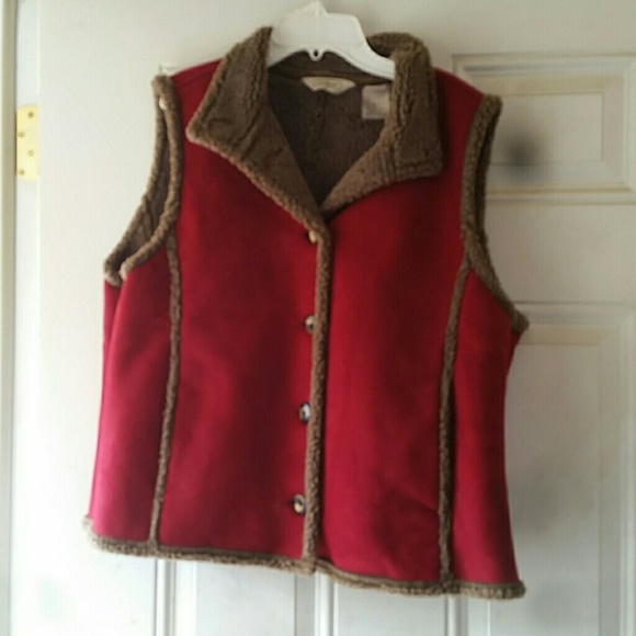 LL bean  polyester  vest (feels and looks suade) - Picture 3 of 4