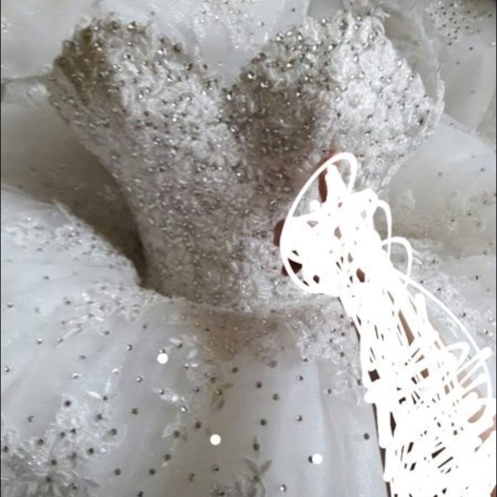 Wedding dress