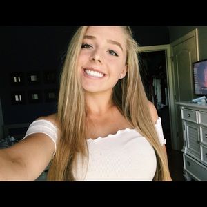 Meet your Posher, Cami