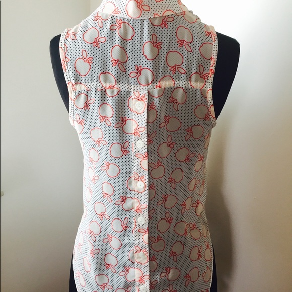 Apple and Polka Dot Top - Picture 4 of 7