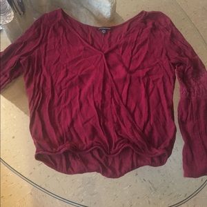 American Eagle Like new burgundy long sleeve