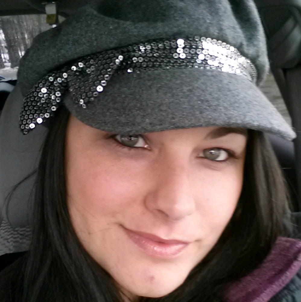 Meet your Posher, Angela