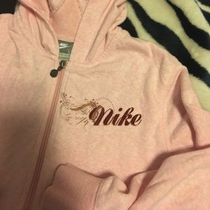 5/30🔥Price DROPPED⬇️🔥 pink Nike hoodie