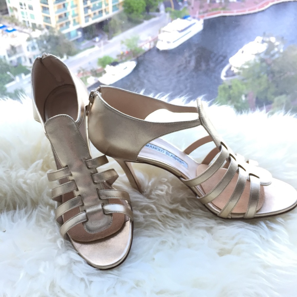 MANOLO BLAHNIK gold strappy heels